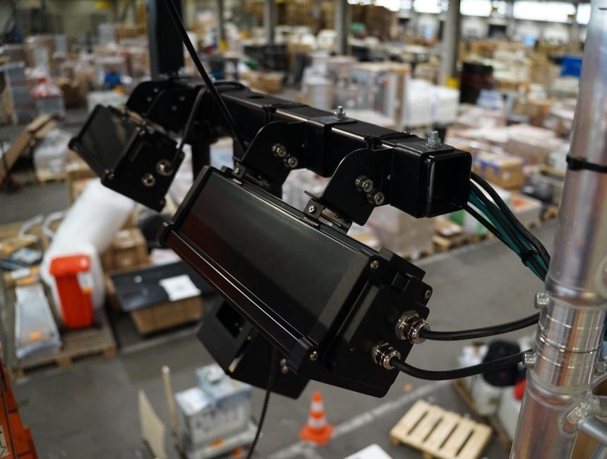 Kameraeinheit der CARGOMETER-Frachtvermessung im Lager von Streck Transport in Möhlin.