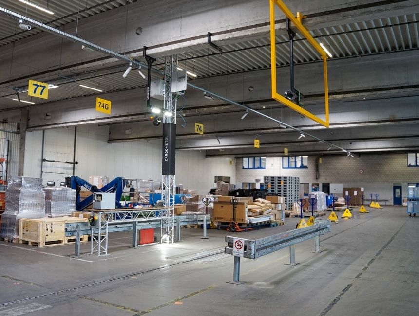 Die CARGOMETER-In-Floor-Chain-Conveyor-Frachtmessungsanlage in Möhlin.