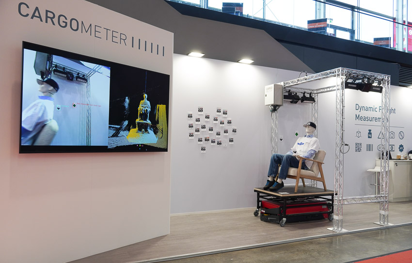 CARGOMETER live demonstration setup for dynamic freight measurement at LogiMAT 2026 in Stuttgart